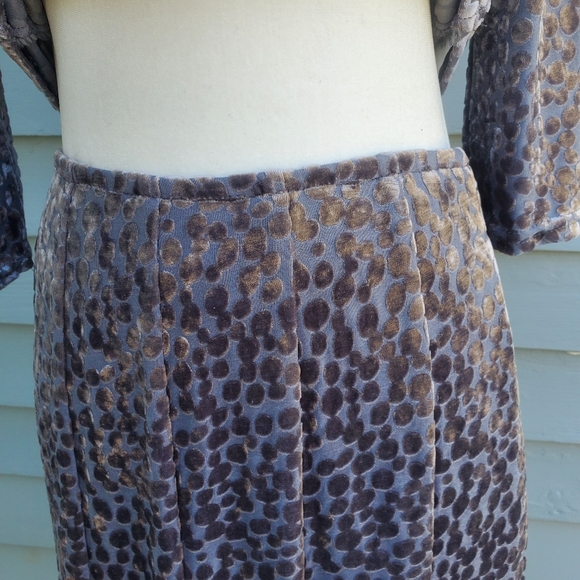 Vintage 90s y2k Joseph Ribkoff Gray Animal Print Velvet Stretchy Skirt Top Set - Picture 5 of 8